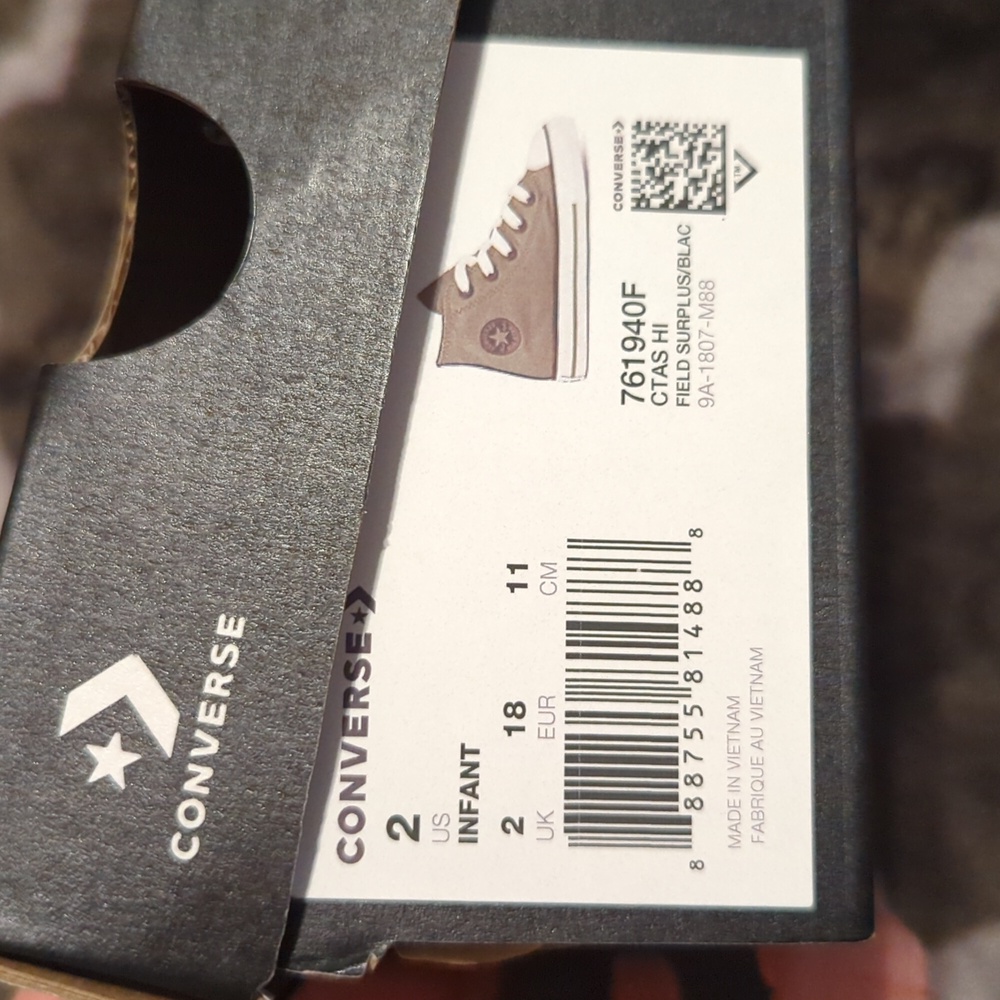 New Infant Size- 2 Olive Converse - Picture 5 of 5